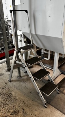 1 Alu-Klappleiter Jumbo, 4-spossig